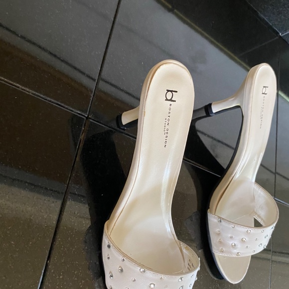 Boston Design Studio - Picture 13 of 15